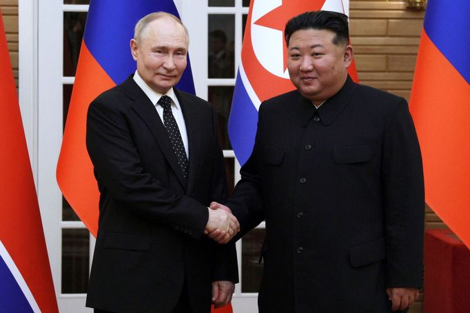 Ruský prezident Vladimir Putin a lídr KLDR Kim Čong-un v Pchjongjangu 19. června 2024