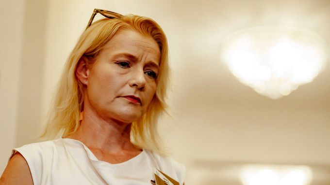 Lenka Šimůnková se stala hlasitou kritičkou policistů nebo ministra vnitra Víta Rakušana, které vedle samotného vraha považovala za viníky tragédie.