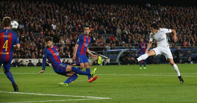 LM, Barcelona- Paris St Germain: Edinson Cavani dává gól na 3:1