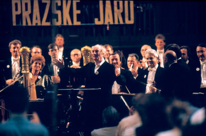 Rafael Kubelík a jeho nezapomenutelný návrat na Pražské jaro v rozjitřené porevoluční atmosféře roku 1990.