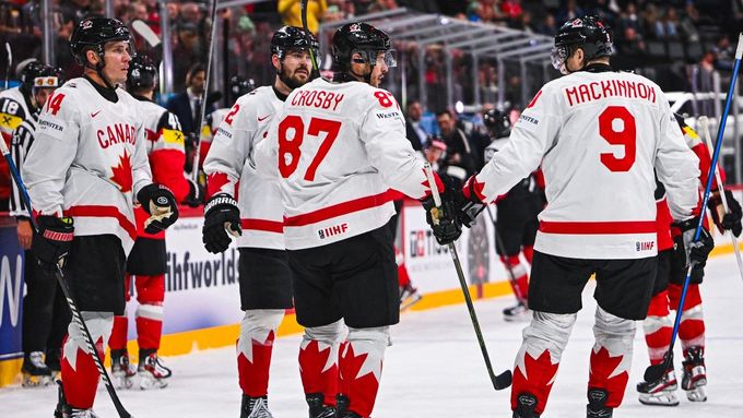 Jasnou kanadskou výhru nad Rakouskem dokonal gólem na 5:1 Sidney Crosby.
