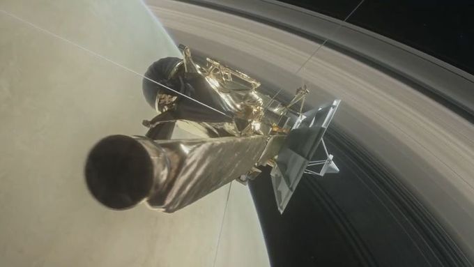 NASA vyšle sondu Cassini, která zkoumala Saturn od roku 2004, mezi planetu a její prstence. Sonda by pak měla v září shořet v atmosféře Saturnu.