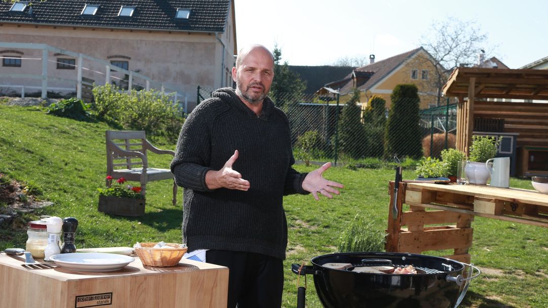 Grilovani Krkovice Podle Pohlreicha (černý pepř, čerstvě mletý, čerstvě mletý černý) Grilovani Krkovice Podle Pohlreicha