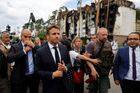 Podmínky ukončení války určí Ukrajina, to ona je obětí agrese, řekl Macron