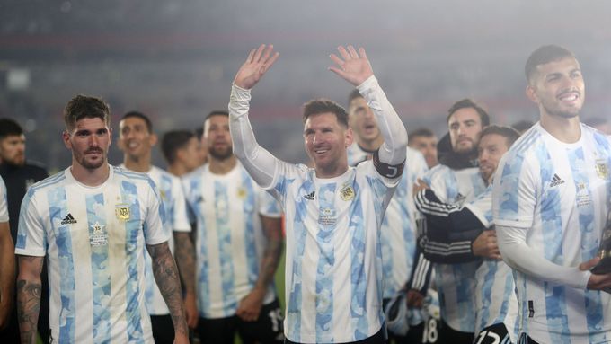 Lionel Messi se spoluhráči z argentinské reprezentace v kvalifikaci MS