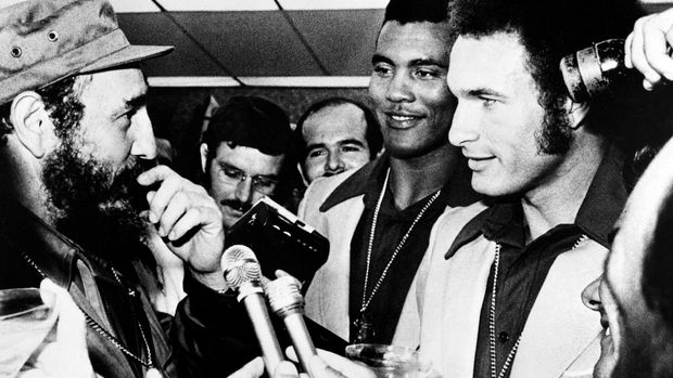 Kubánský režim funguje, proč někdo utíká? diví se Juantorena. Dodnes zbožňuje Ostravu