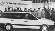 BAZ tak hledaly zahraničního investora, kterým se nakonec stal Volkswagen. První německé auto, Passat Variant, tam vzniklo 21. prosince 1991.