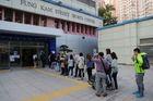 Vláda Hongkongu odložila volby, zdůvodnila to šířením koronaviru. Utrpí tím opozice