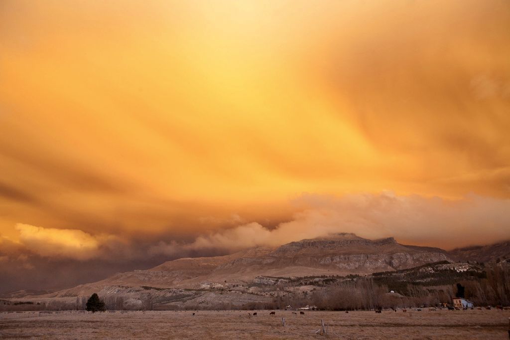 Oblak sopečného popela z chilského vulkánu Puyehue