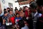 Útoky na Srí Lance mají už 310 obětí. Policie pátrá po organizátorech masakru