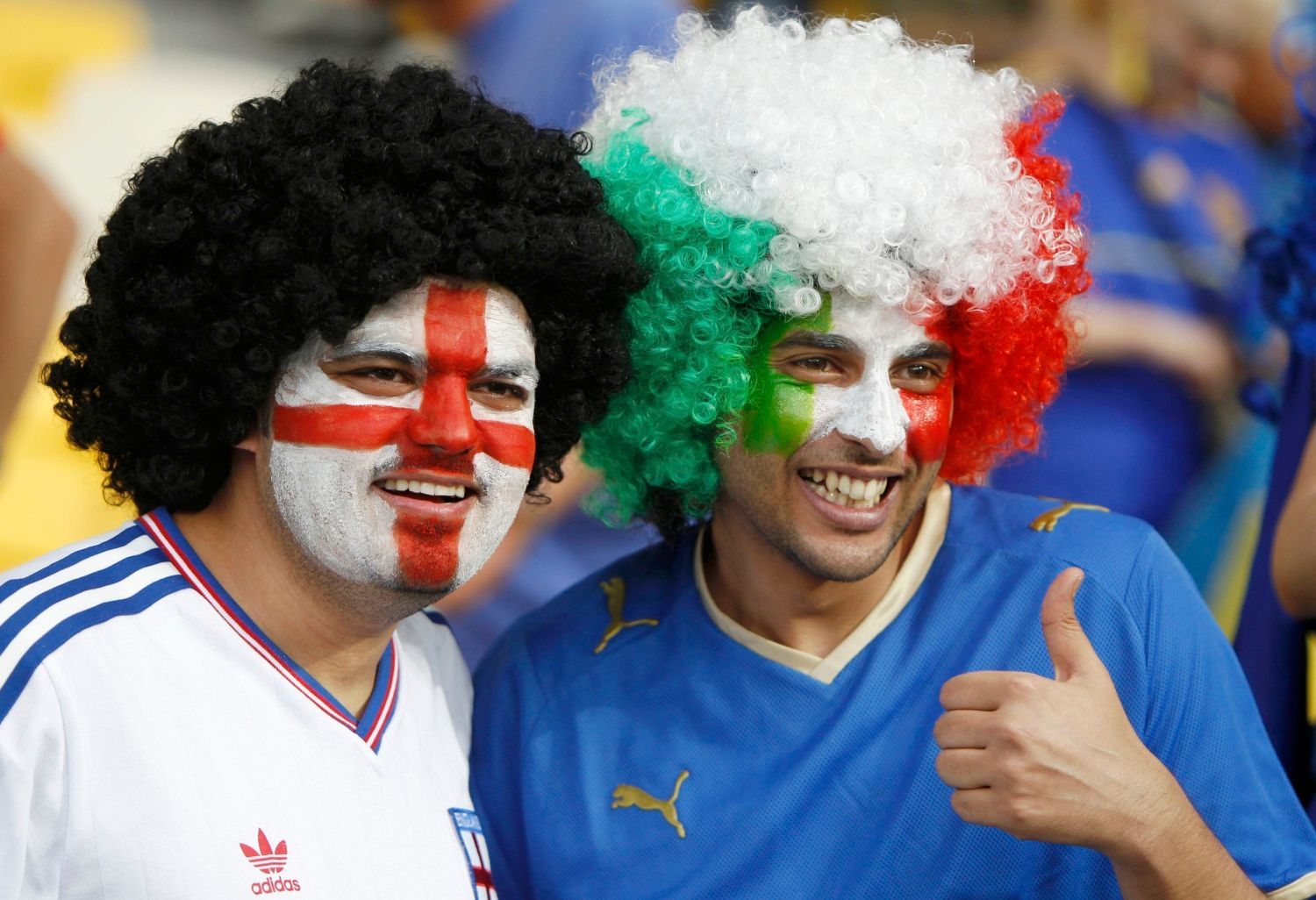 Fanoušci před čtvrtfinálovým utkáním Anglie - Itálie na Euru 2012