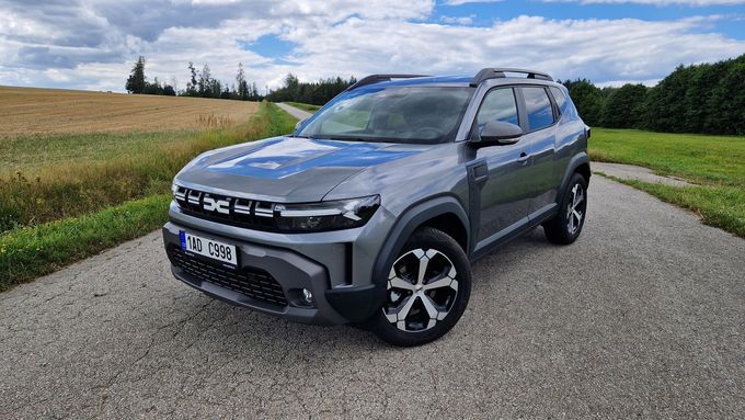 Nová Dacia Duster ve videu.