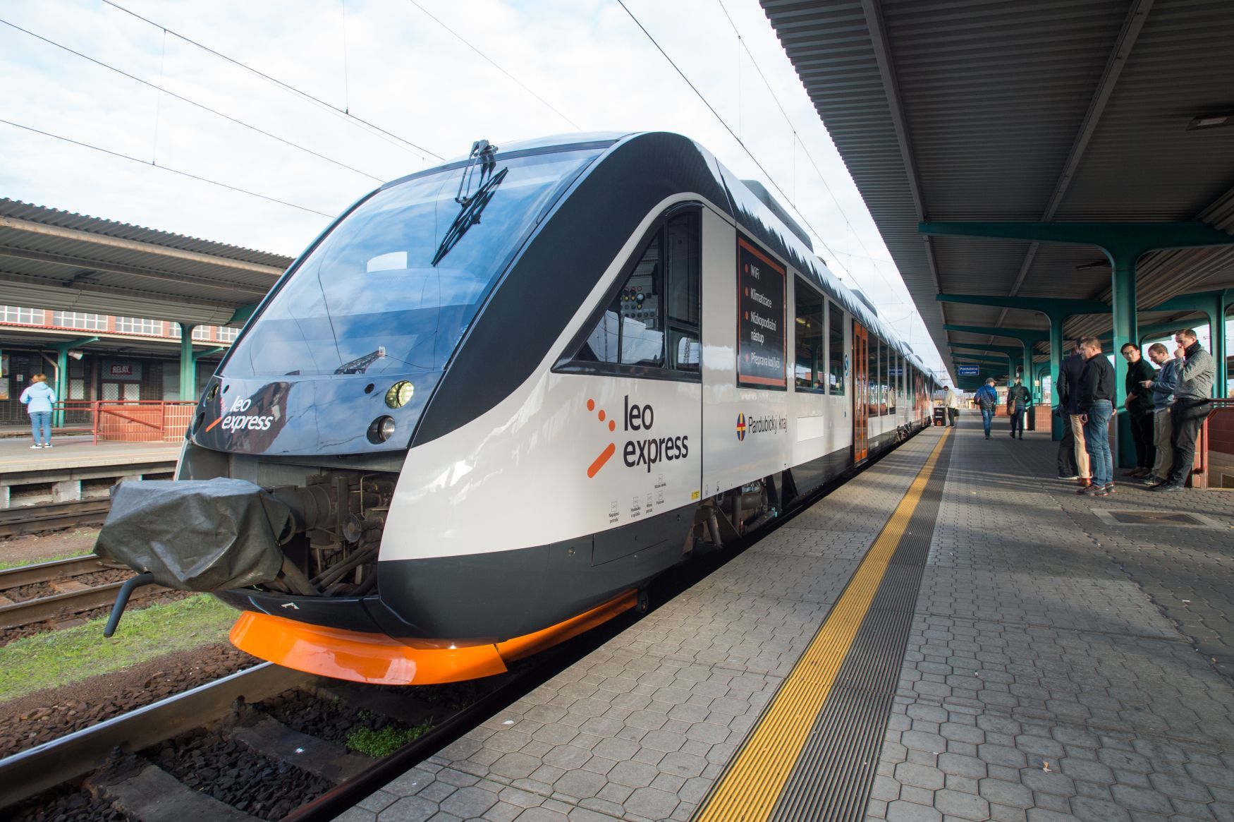 vlak, Alstom, Leo Express, nádraží, Pardubice