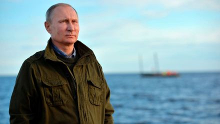 Putin se naparuje jako zvíře, aby naháněl hrůzu. Rusko ale žádná démonická síla není, říká Galeotti