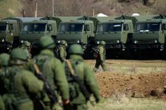 Končí vojenské cvičení. Rusové oznámili, že začali stahovat jednotky z Krymu