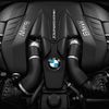 BMW řady 5 7. generace - motor osmiválec