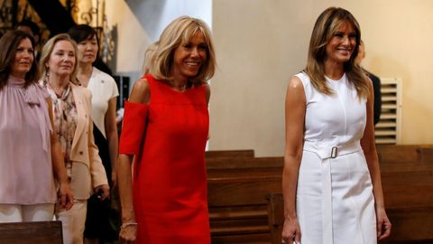 Sangria, tanec i papričky. Ženy lídrů G7 si užívají čas bez manželů