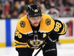 David Pastrňák se Bostonu vyplácí.