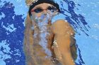 Japonský plavec Ryosuke Irie během rozplavby na 200 metrů (plavecký styl: znak).