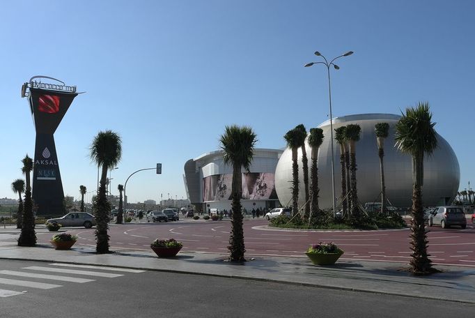 Best Shopping Centre Morocco Mall Casablanca, Morocco Architect and Lead Consultant: Design International Developer: Al Amine