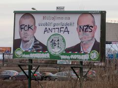 Předvolební billboard strany Mariana Kotleby.