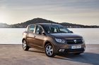 Srovnání: Dacia Sandero je nejlevnější hatchback na trhu. Kolik za něj ale zaplatí jinde v Evropě?