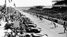 Tragédie na automobilové závodě Le Mans si v roce 1955 vyžádala 83 lidských životů.