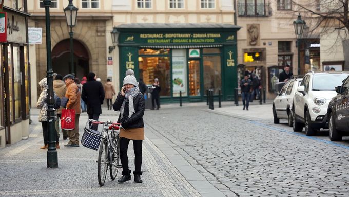 Fotoblog: Praha 1 zakáže cyklisty v centru. Vůbec nevím, jak pak budu jezdit, říká messengerka