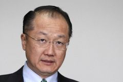 Prezident Světové banky Kim odchází z funkce, dočasně ji povede výkonná ředitelka