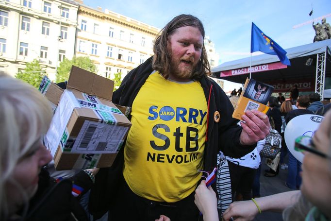 Demonstrace na Václavském náměstí.