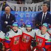 Česká lavička těsně před oslavou vítězství v semifinále MS 2024 Česko - Švédsko