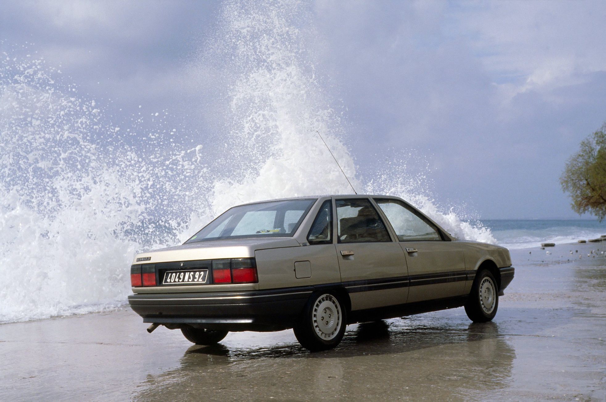 Renault 21