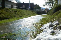 Hladiny řek stoupají, hrozí druhý povodňový stupeň