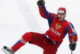 O tom, kdo byl králem hokejového šampionátu, není třeba dlouho spekulovat. Ruský bohatýr Jevgenij Malkin byl jednou z hlavních příčin, proč letos Sborná neztratila na šampionátu jediný zápas. Po zásluze byl vyhlášen nejlepším hráčem turnaje. Kraloval nejen ve vstřelených gólech (11) a bodech (19), ale třeba i statistice +/- (+16). To vše v pouhých 10 zápasech!