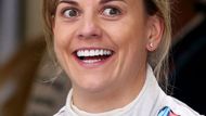 Susie Wolffová si dnes na domácím okruhu v Silverstone splnila svůj životní sen. Po 22 letech se jako první žena oficiálně zúčastnila závodního víkendu formule 1.