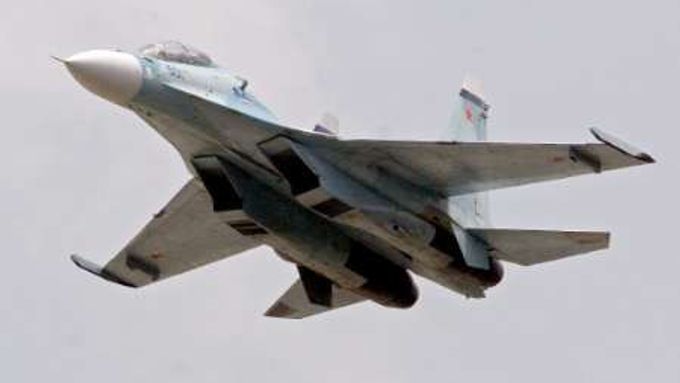 Dosluhující "imperialistické" stíhačky F-16 chce Chávéz vyměnit za zbraně spojence, ruské Suchoj SU-30.