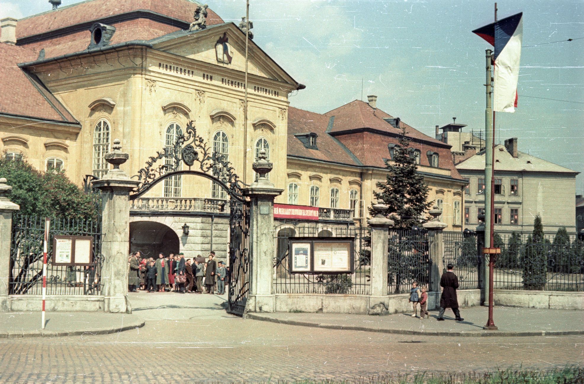 Slovensko, Barevné fotografie, Tenkrát na Slovensku, retro, Československo, domácí, Fortepan