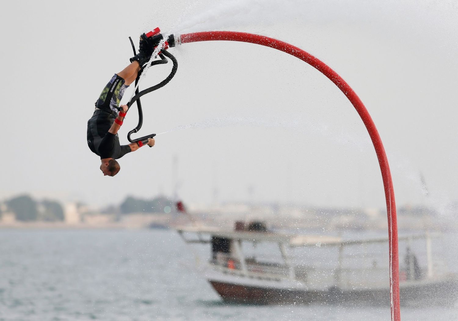 Flyboarding na Mistrovství světa 2012 v Dauhá.