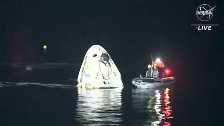 Čtveřice astronautů se po půl roce na Mezinárodní vesmírné stanici vrátila na Zemi; Zdroj foto: ČTK