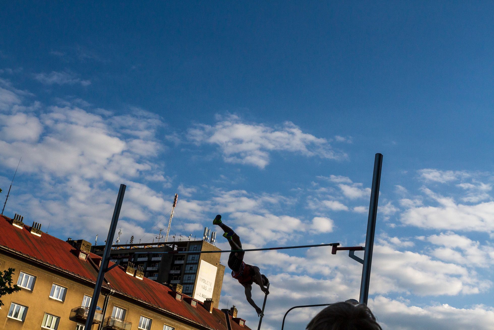 MČR v atletice 2017: Skok o tyči mužů na náměstí