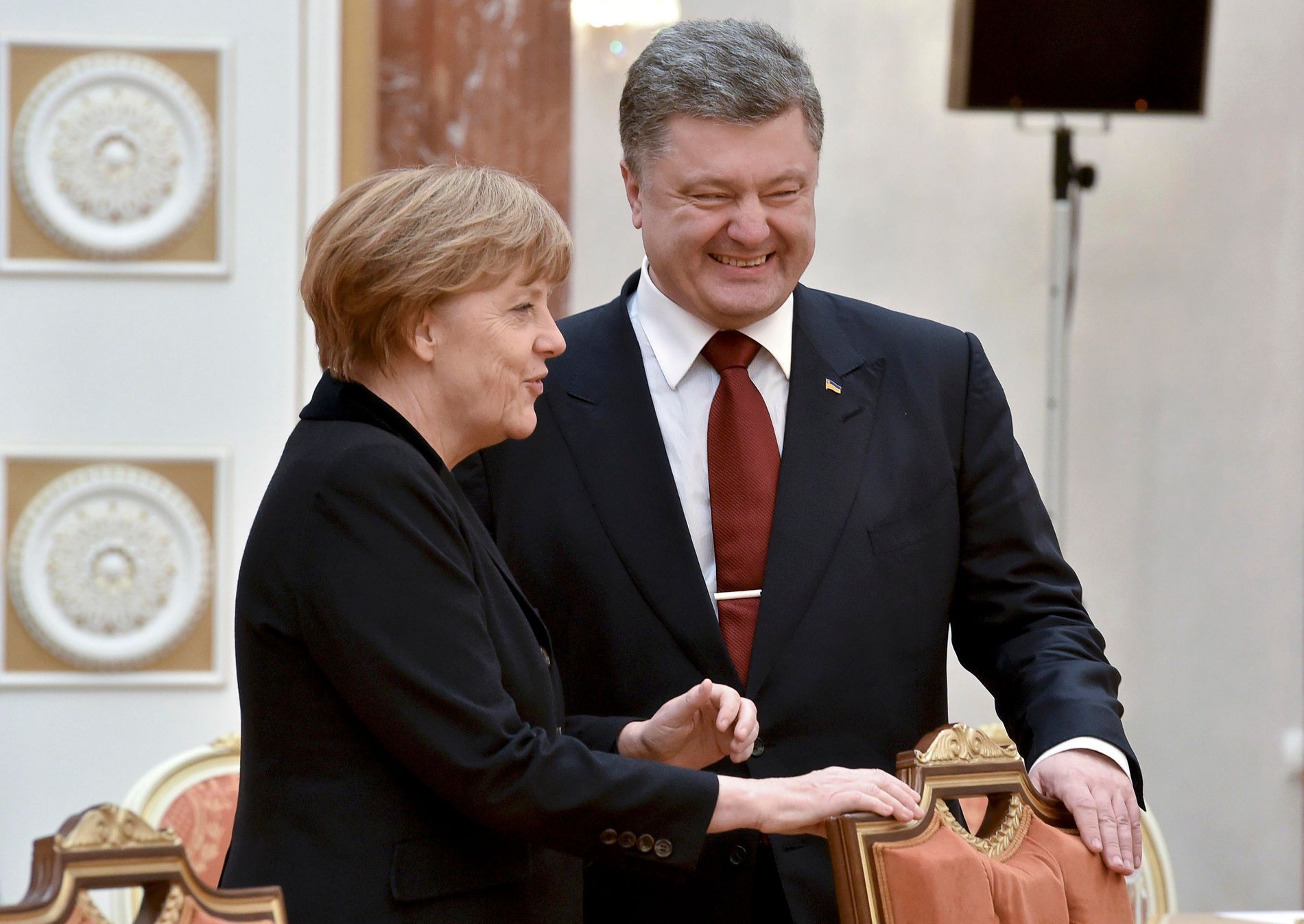 Angela Merkelová a Petro Porošenko v Minsku.