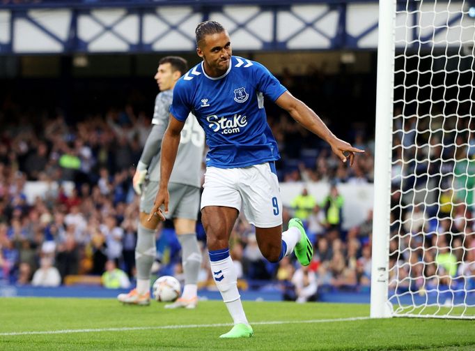 Soccer Football - Pre Season Friendly - A match for peace and the end of war in Ukraine - Everton v Dynamo Kyiv - Goodison Park, Liverpool, Britain - July 29, 2022 Everto