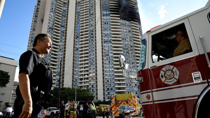 Požár vypukl v havajské metropoli na 26. poschodí výškové budovy Marco Polo.