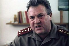 Zemřel Bronislav Poloczek, štamgast i lidový důstojník