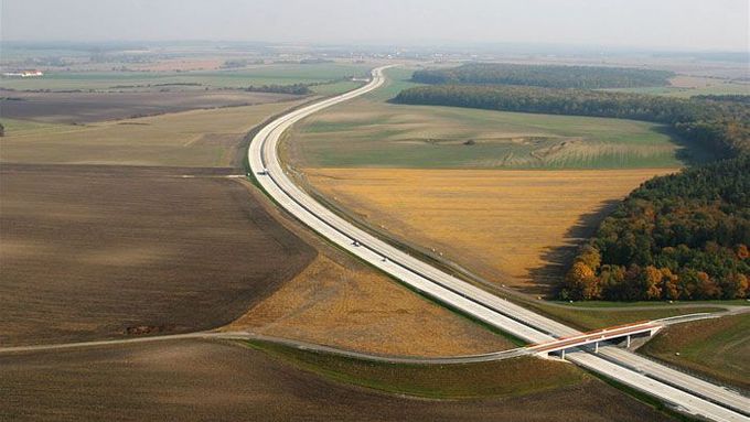 Dostavba dálnice přijde na zhruba 1,5 miliardy korun