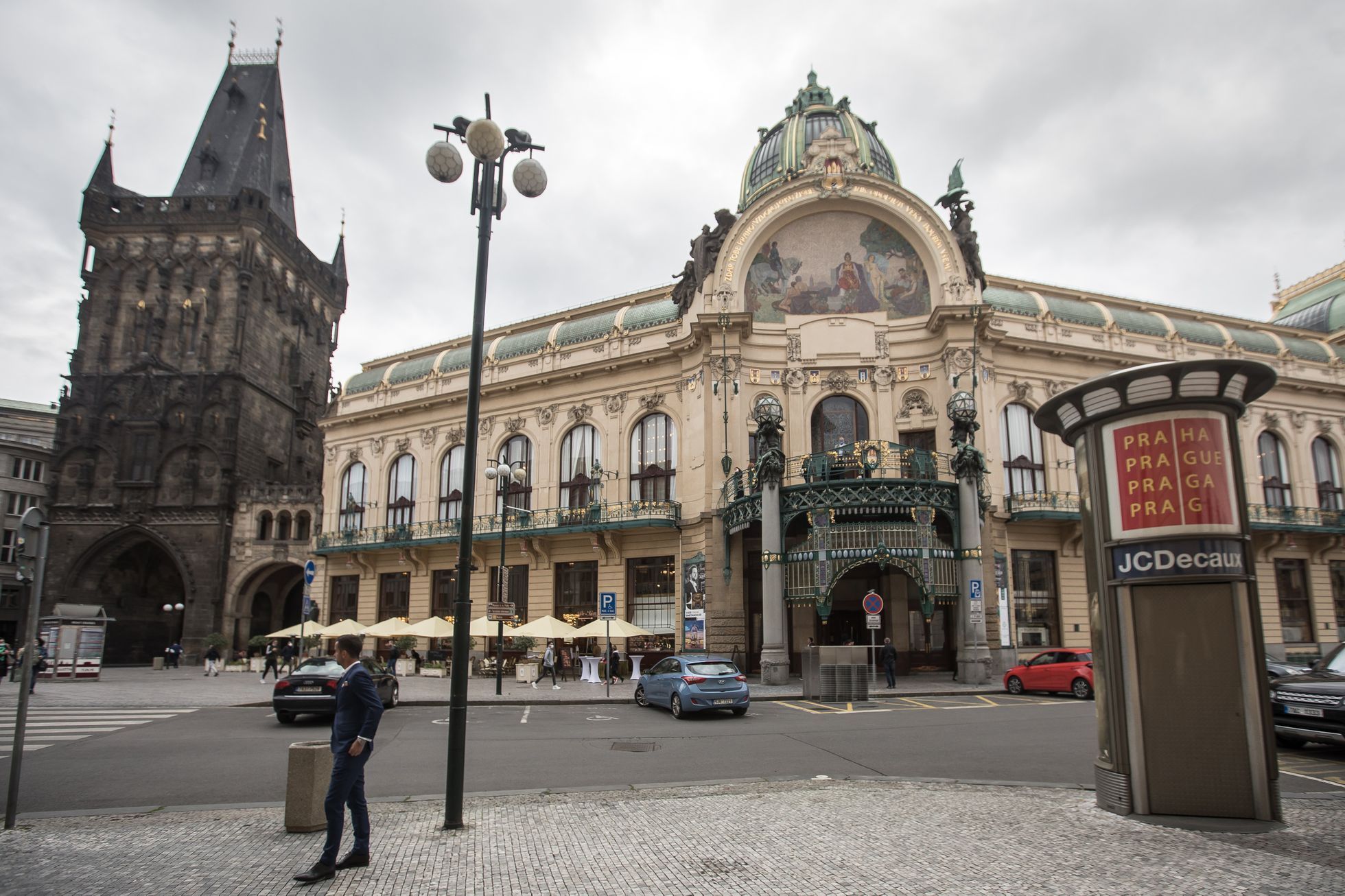 Symfonický orchestr Prahy FOK, koncert Obecní dům, Roušky se odkládají, salónky ožívají