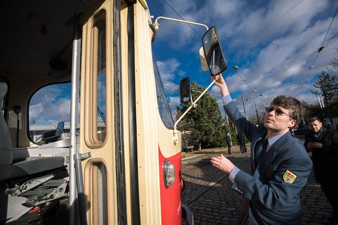 Slavnostní představení první tramvaje K2 (ev. č. 7000) v pravidelném provozu v Praze, 2. 2. 2023, Vozovna Střešovice.