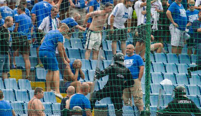 Výstižnosti fanoušků Baníku Ostrava ve Zlíně