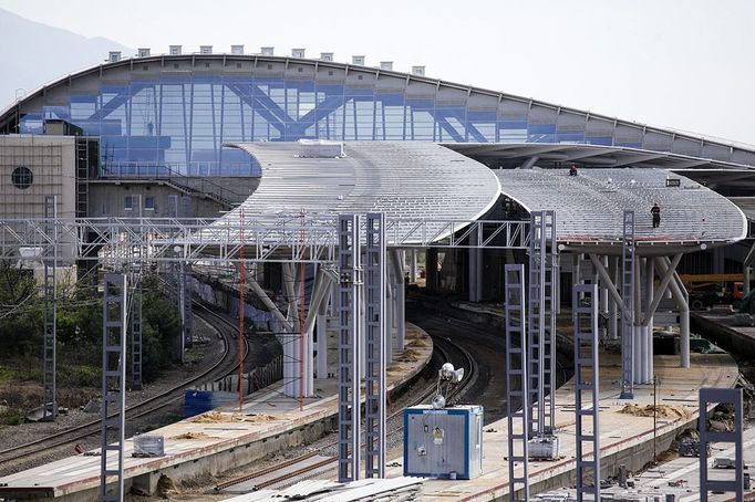 Transport infrastructure construction in Sochi SOCHI, RUSSIA. APRIL 15, 2013. The construction site of Olympic Park Station in Sochi's neighbourhood of Adler.