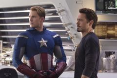 Avengers ovládli i česká kina, předčili Okresní přebor